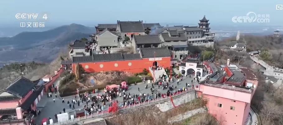 古风演艺添年味 多地文旅市场持续升温