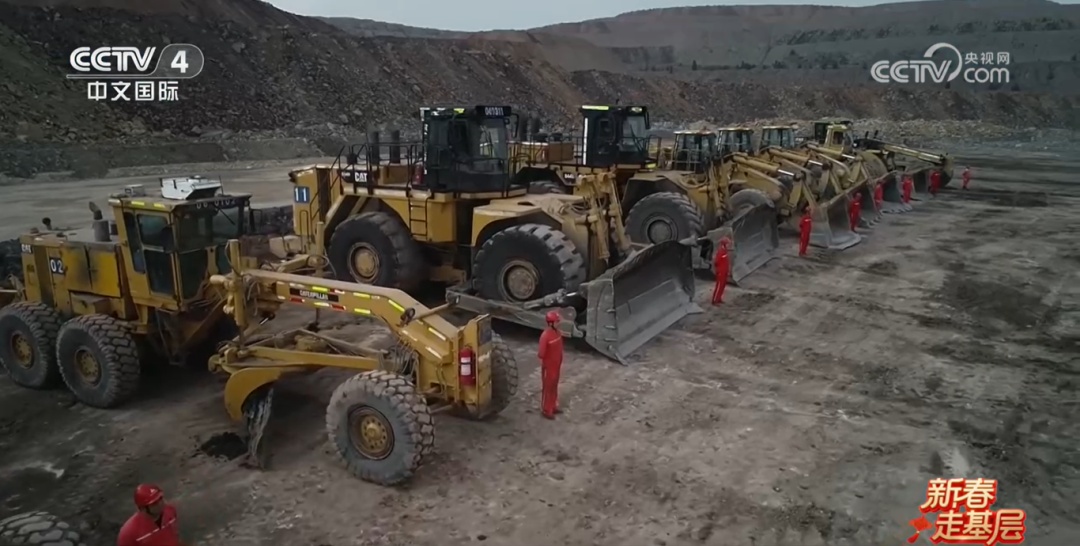 车上→室内 矿卡老司机的智能新岗位