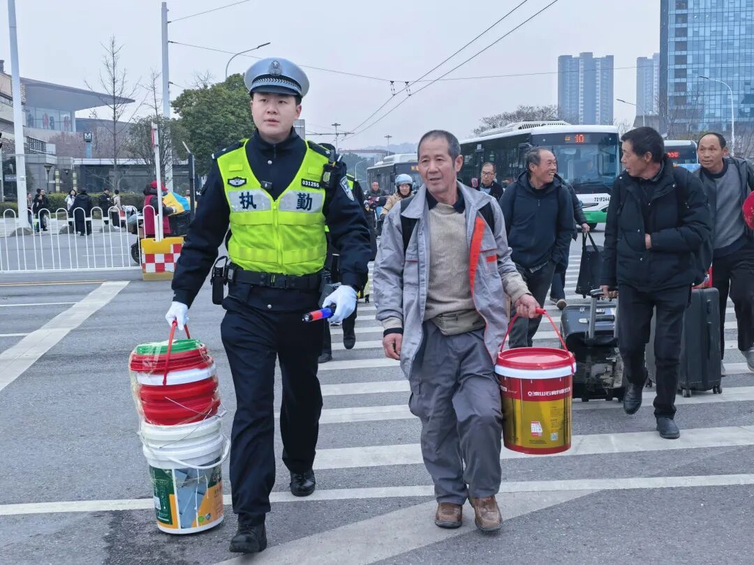 这个春节,青春“不打烊”! 这个春节,青春“不打烊”!