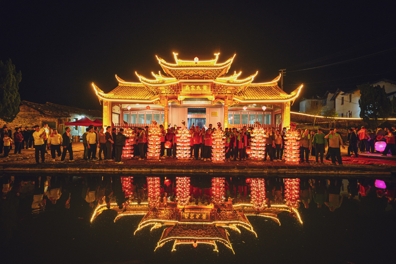 龙岩连城：芷溪花灯民俗文化节热闹上演