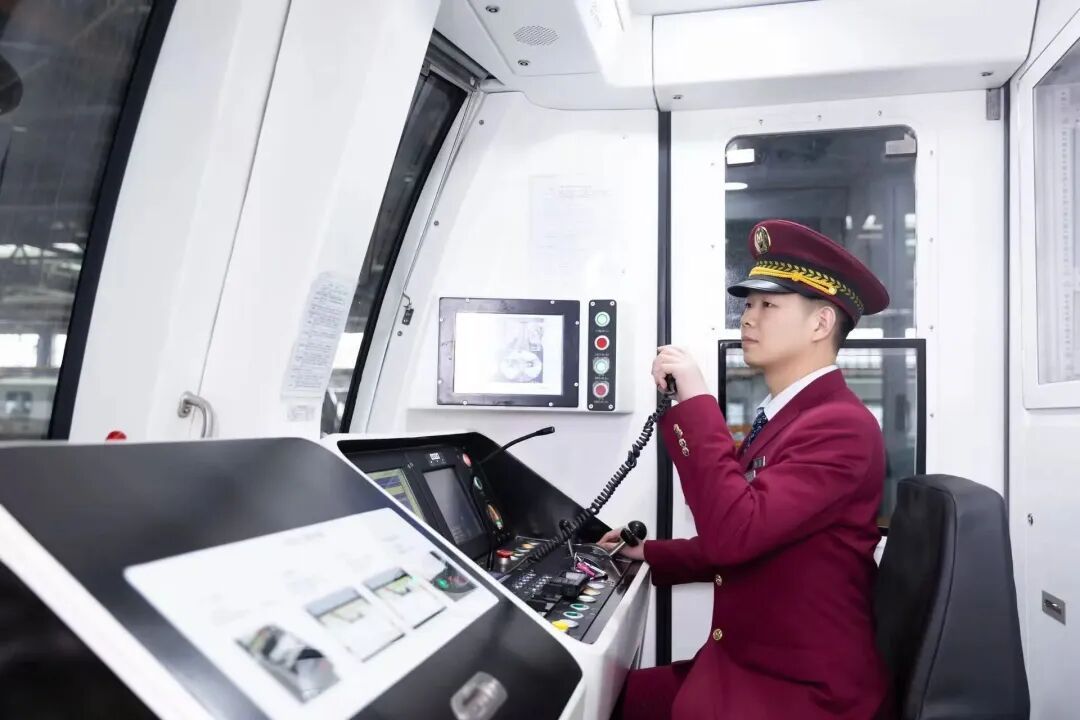 这个春节,青春“不打烊”! 这个春节,青春“不打烊”!