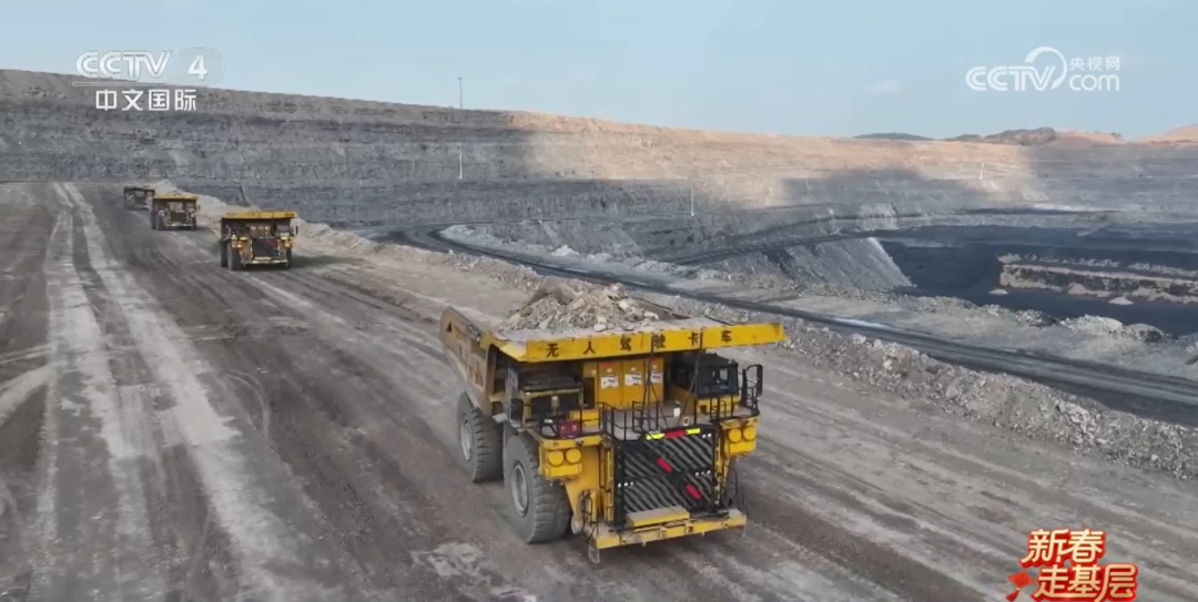 车上→室内 矿卡老司机的智能新岗位