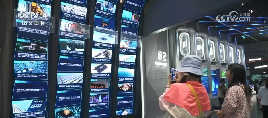 一张电影票根串起一条消费链 “电影+”新玩法点燃节日经济