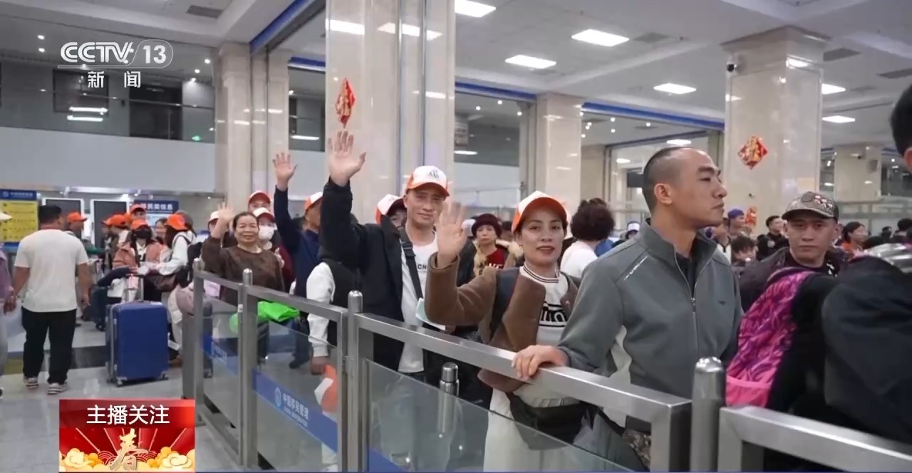 老外纷纷打卡 边境小城迎来入境游热潮