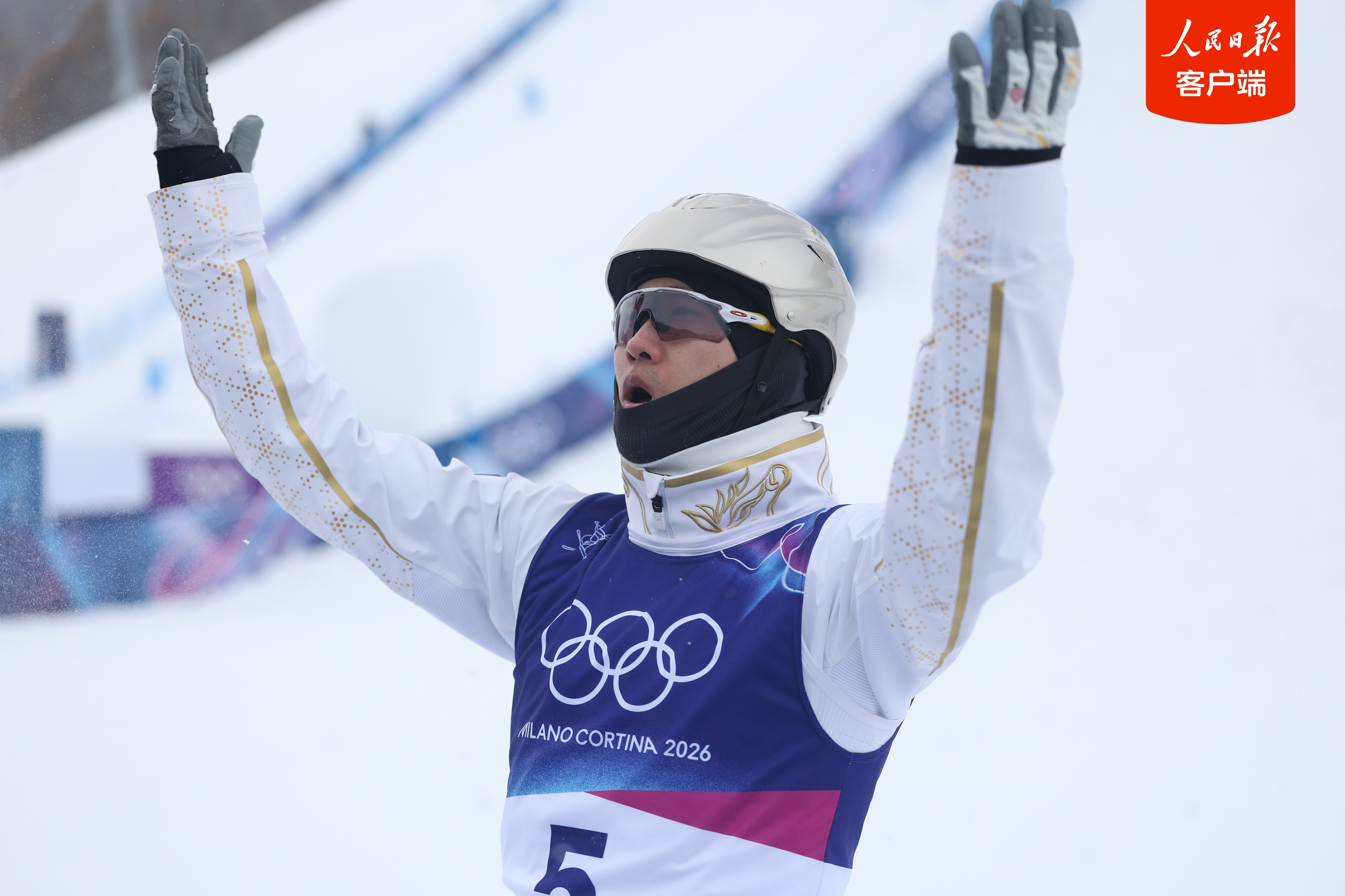 第四金!王心迪获自由式滑雪男子空中技巧金牌 第四金!王心迪获自由式滑雪男子空中技巧金牌