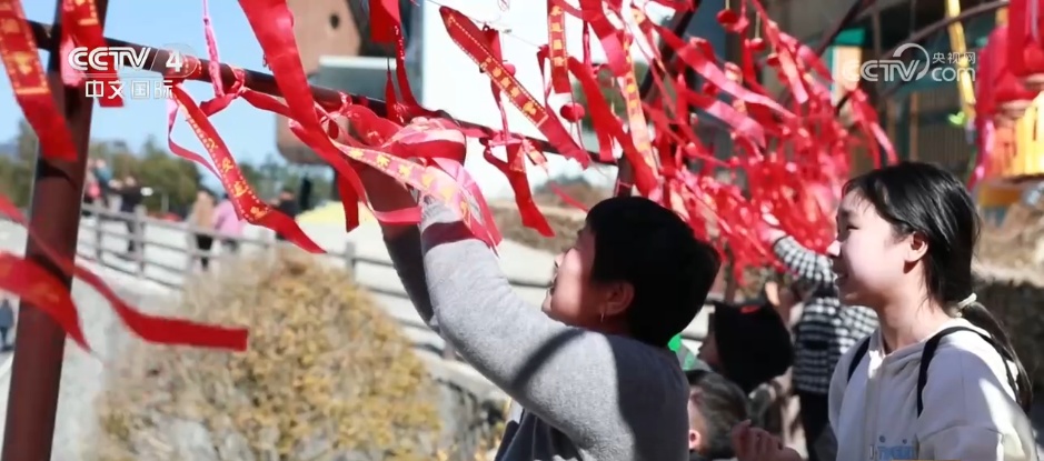 一张电影票根串起一条消费链 “电影+”新玩法点燃节日经济