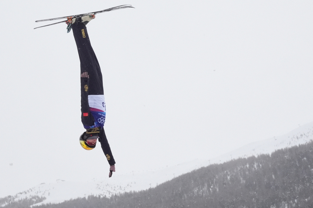 冬奥会自由式滑雪空中技巧混合团体决赛，中国队收获铜牌