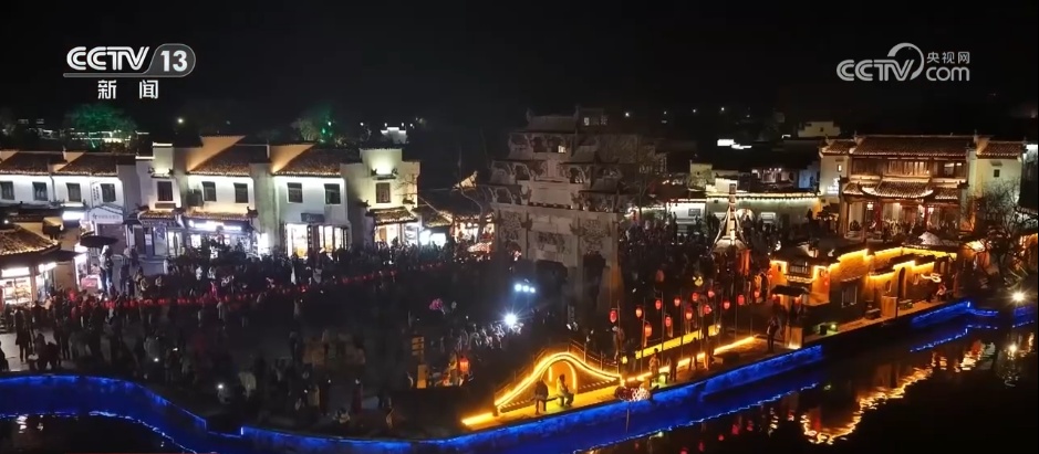 非遗夜游、多彩灯会、特色烟花秀 沉浸式体验激发新春文旅消费“夜”活力