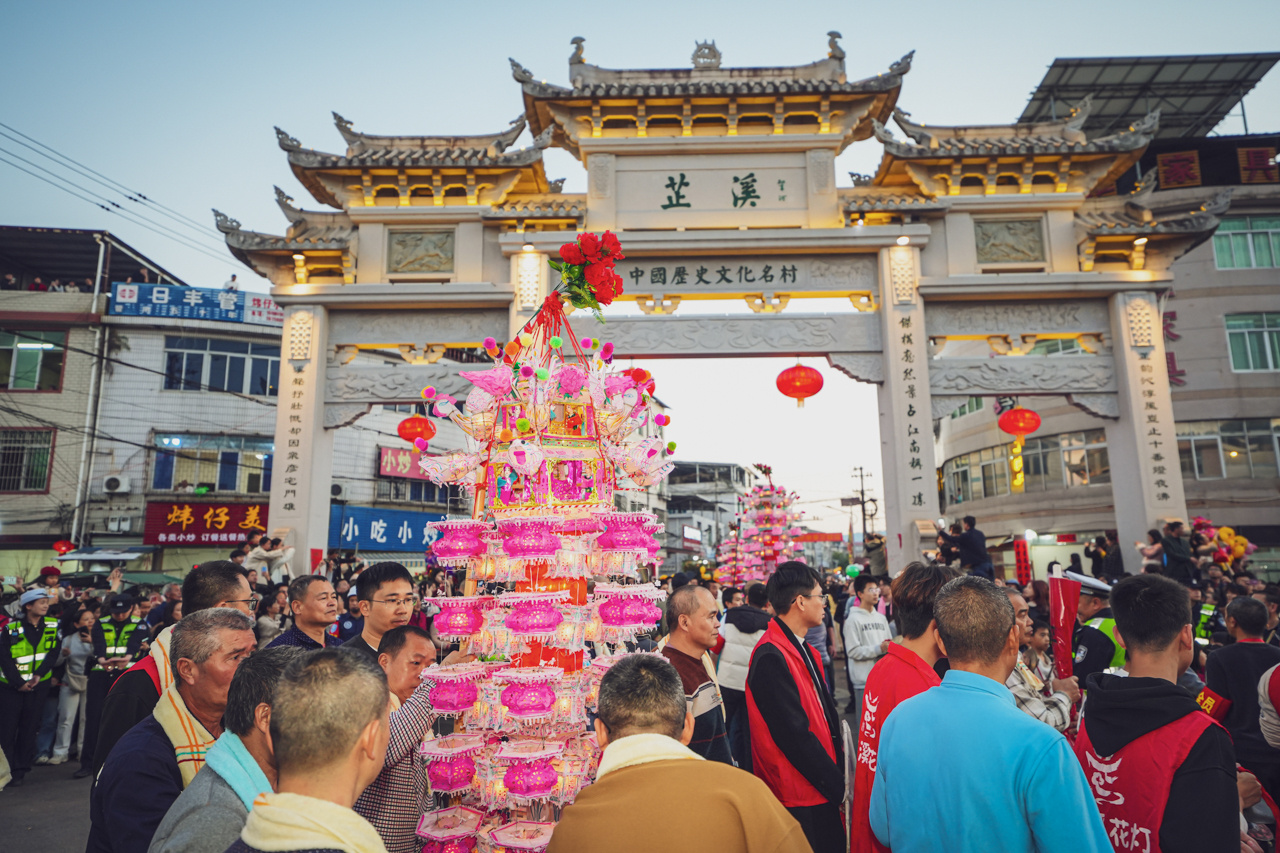 龙岩连城:文旅盛宴引客来 消费热潮燃新春 龙岩连城:文旅盛宴引客来 消费热潮燃新春