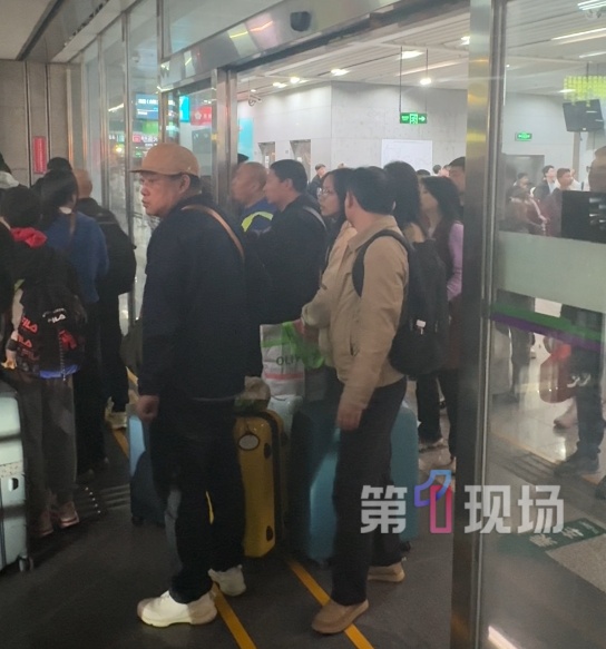 深夜抵深不用愁！网友点赞“丝滑回深圳！”