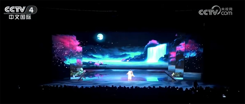 文旅场景频“上新”点亮热气腾腾中国年 “新体验+新玩法”喜气洋洋闹新春