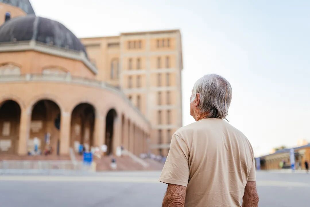 银发留学，正在悄然兴起