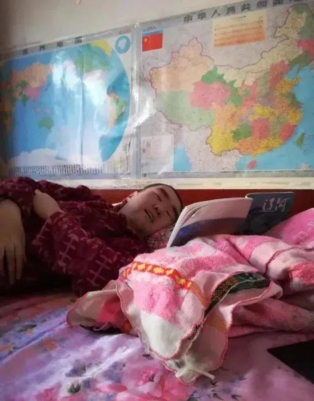 无法走路的他，写下一首策马奔腾的歌