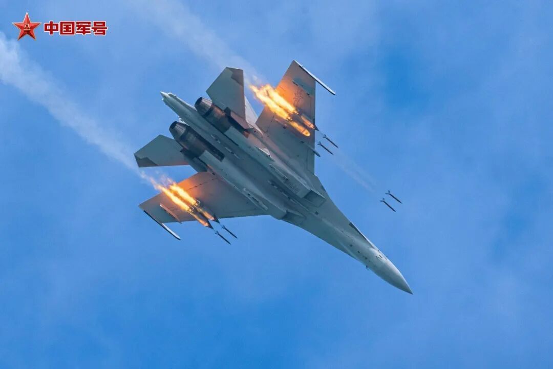 我们的航向：向难、向蓝、向前！