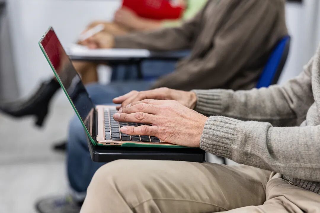 银发留学，正在悄然兴起