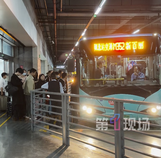 深夜抵深不用愁！网友点赞“丝滑回深圳！”