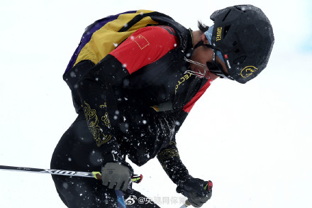 中国队滑雪登山混合接力第8