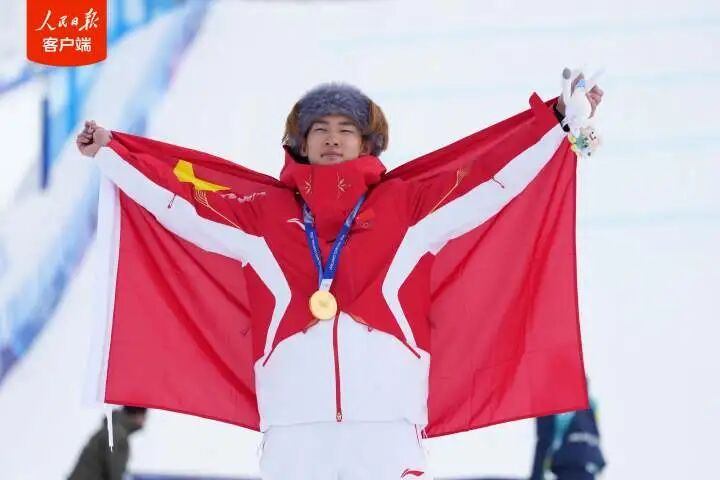 苏翊鸣，闭幕式旗手！