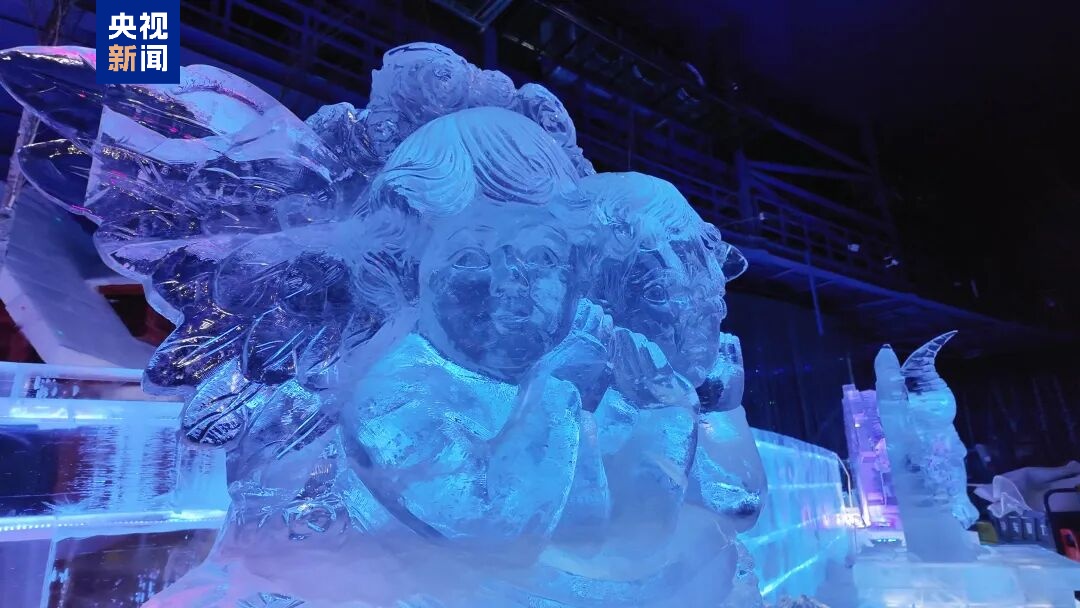 哈尔滨冰雪大世界梦幻冰雪馆今日开园