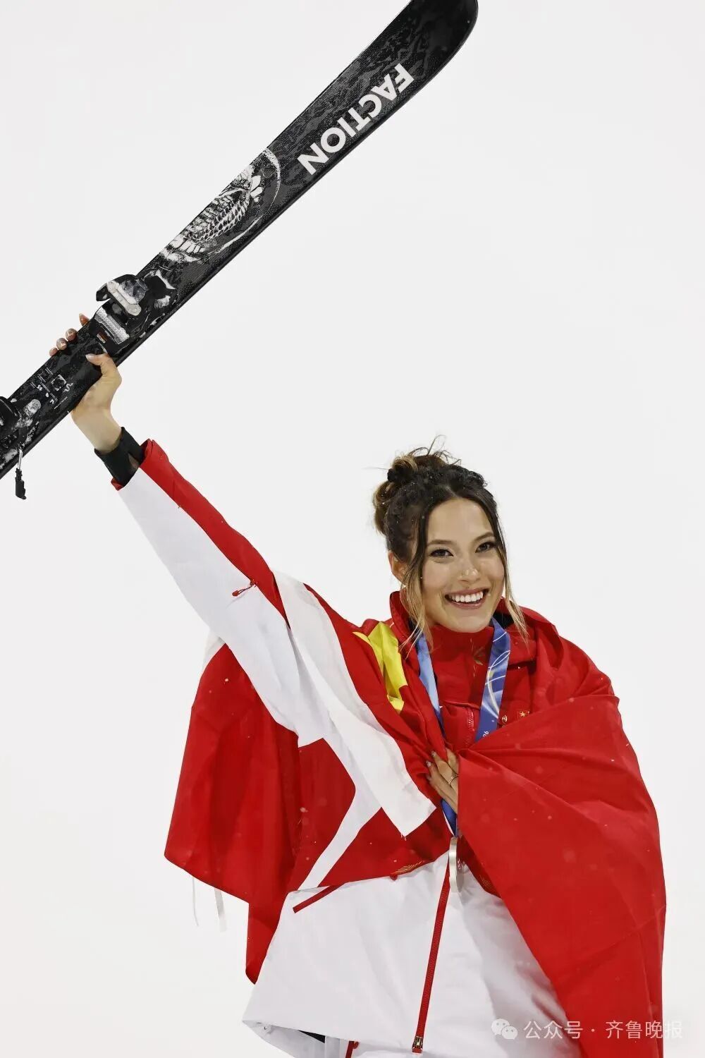 谷爱凌，冠军！山东选手李方慧亚军！