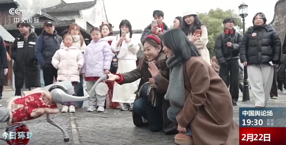 “传统年味+科技暖意”碰撞促消费动能足 “硬核”科技带来别样节日温度