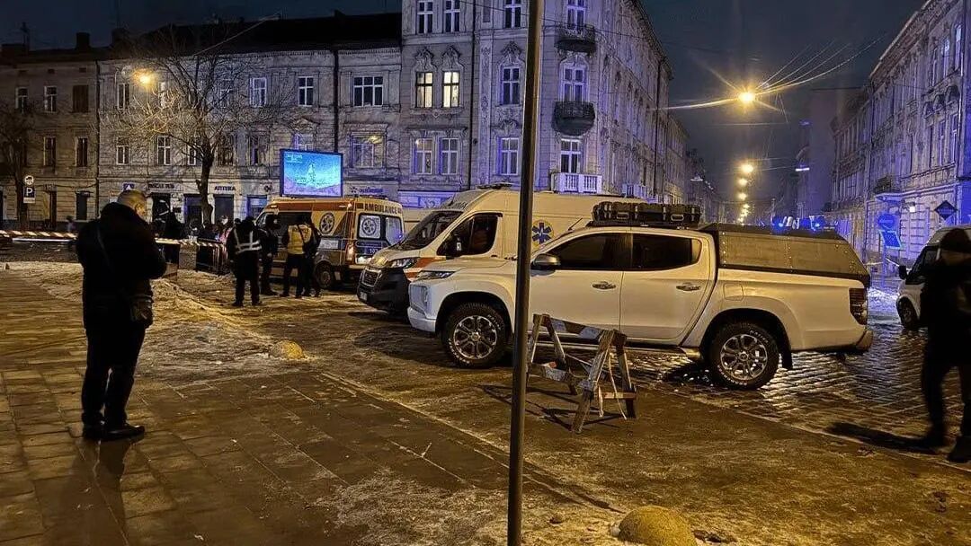 乌克兰突发恐怖袭击，一女警在爆炸中死亡