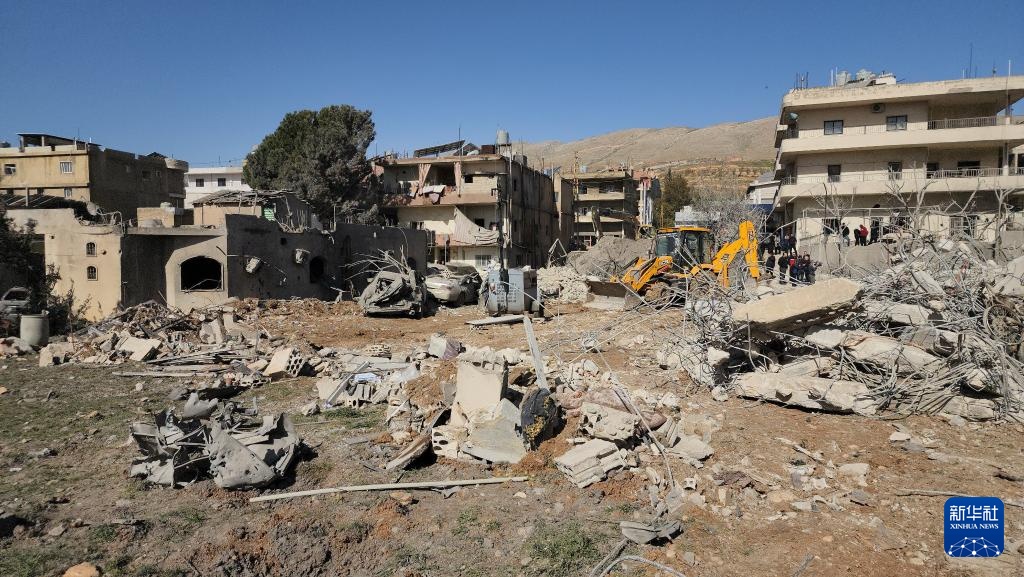 以军对黎巴嫩东部实施空袭