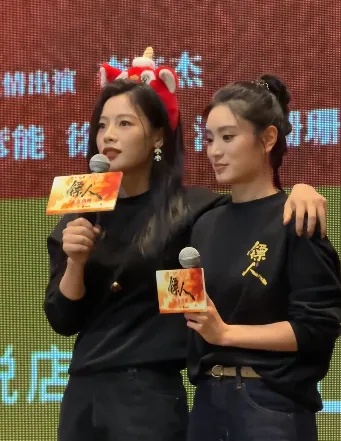 知名女演员来武汉!现场落泪:把命都交代出去了 知名女演员来武汉!现场落泪:把命都交代出去了