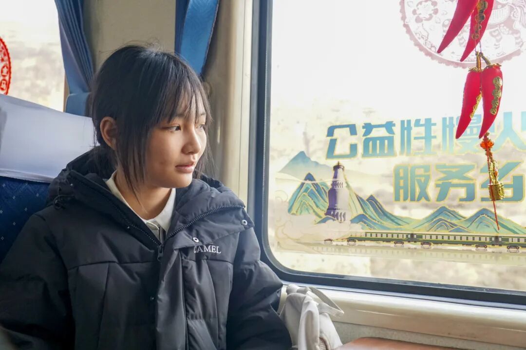 站站停!开行35年的列车,很特别! 站站停!开行35年的列车,很特别!