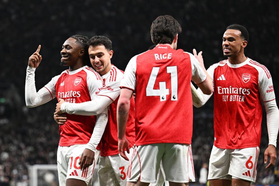 英超-埃泽、约克雷斯梅开二度 阿森纳4-1双杀热刺 英超-埃泽、约克雷斯梅开二度 阿森纳4-1双杀热刺