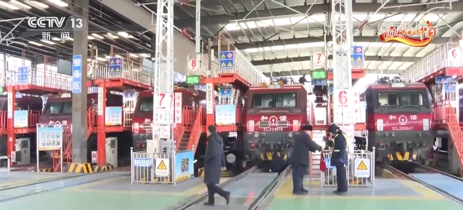 构建“人防+物防+技防”立体防控筑牢春运安全网让旅客返程之旅更顺畅