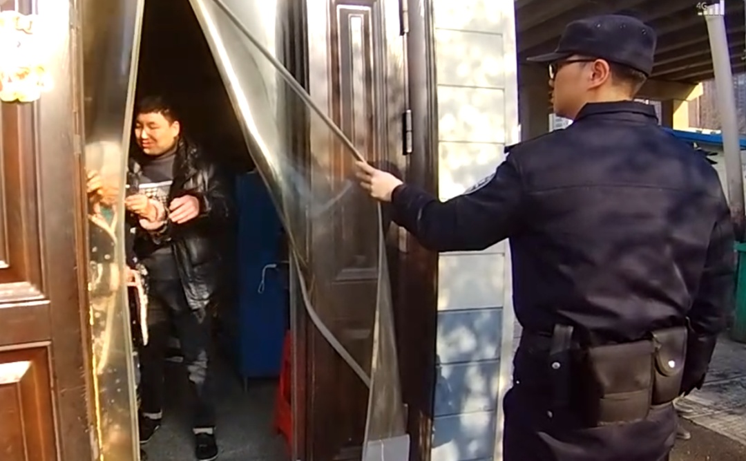 患病老人春节走失 黄石两区民警接力助团圆 患病老人春节走失 黄石两区民警接力助团圆