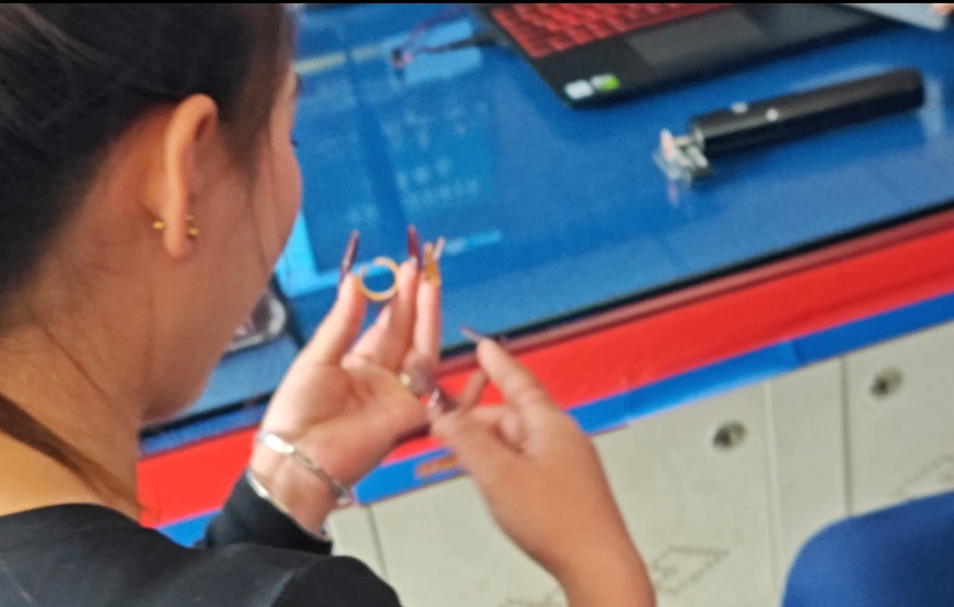 购物车里的TA,让顾客在消防站晒出“买家秀” 购物车里的TA,让顾客在消防站晒出“买家秀”