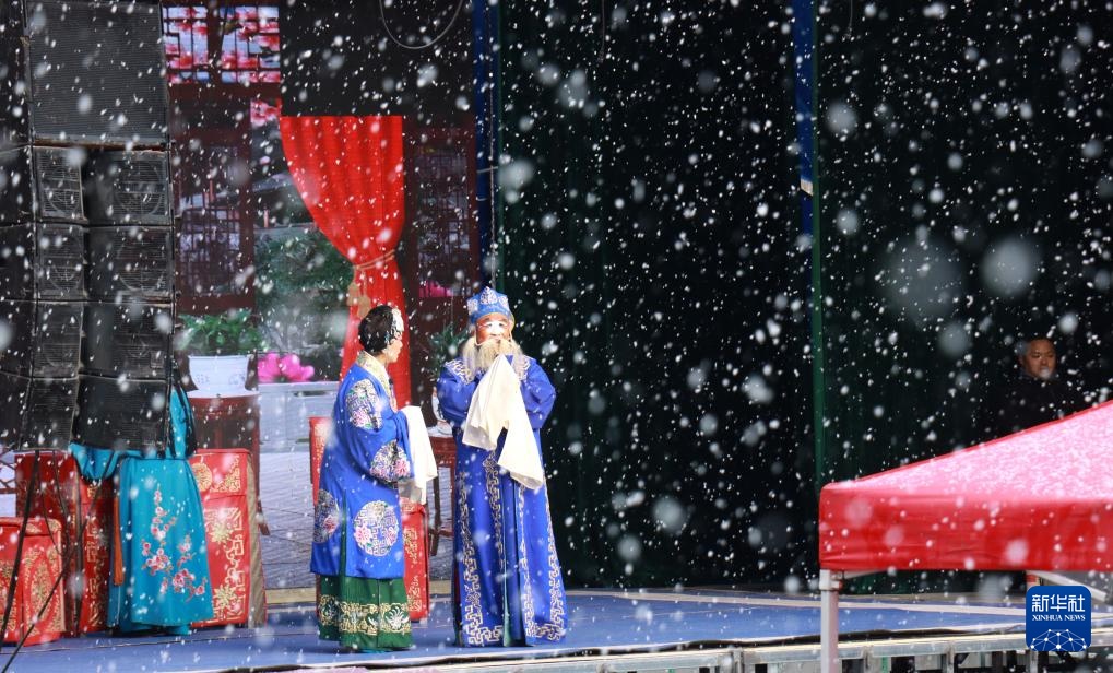 新春伊始迎降雪