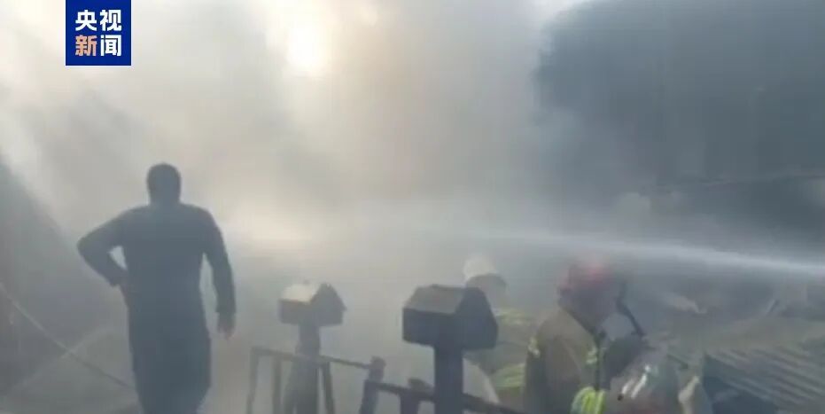 一架直升机在伊朗坠毁