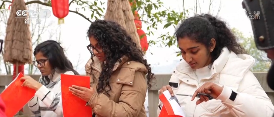 春节假期文旅消费“新”意十足 年味游从“快闪打卡”转向“沉浸体验”