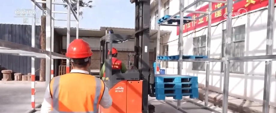 “稳得住，逐步能致富”！从“资源”到“优势” 用人才培育激活产业动能