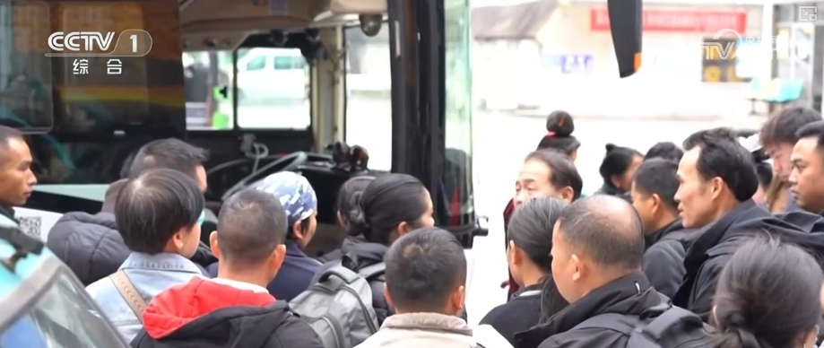 稳岗就业惠民生 暖心举措助力务工人员从“家门口”直达“厂门口”