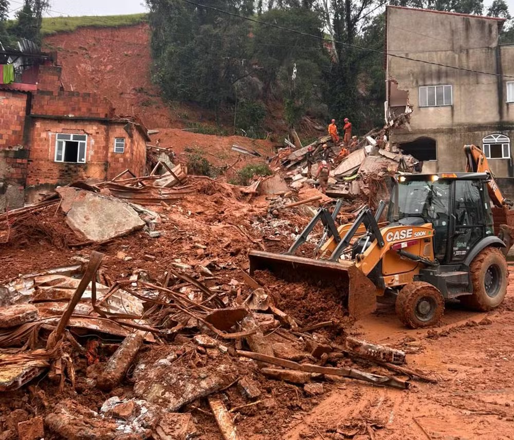 巴西米纳斯吉拉斯州暴雨致28人死亡 多地进入灾难状态 巴西米纳斯吉拉斯州暴雨致28人死亡 多地进入灾难状态