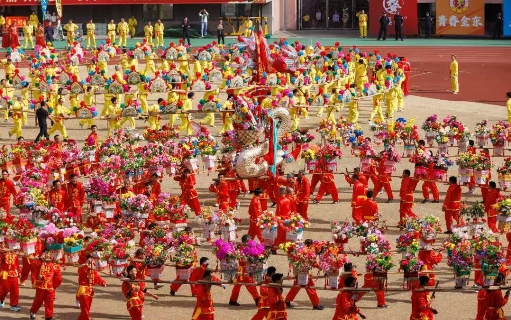 江苏、浙江春节游客量两位数增长,游客在浙人均花费创下新高 江苏、浙江春节游客量两位数增长,游客在浙人均花费创下新高