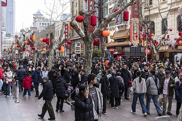 美国媒体:春节消费热潮预示中国进入消费新时代 美国媒体:春节消费热潮预示中国进入消费新时代
