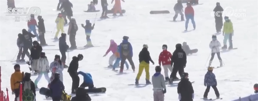 “冰雪游”“乡村游”“赏花游”、非遗巡游个个都精彩 欢天喜地乐享活力中国年