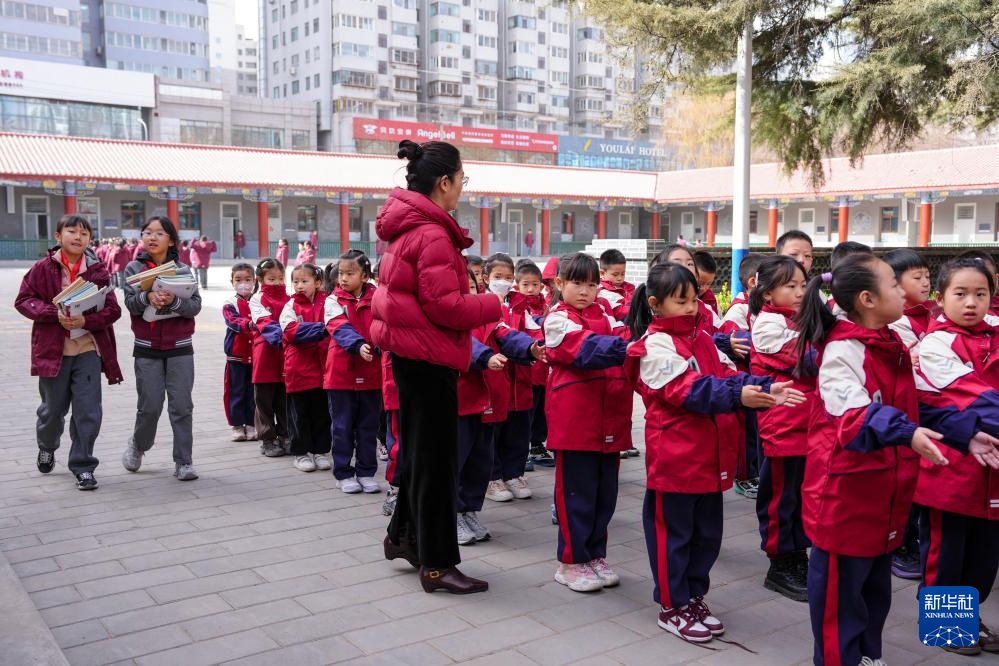 兰州中小学幼儿园迎来开学季