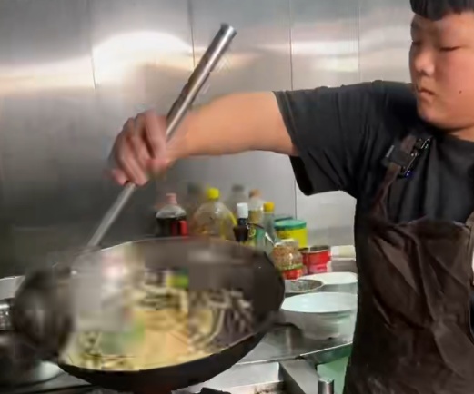 阜阳14岁刘宇泽，谁认识？全网都在夸……