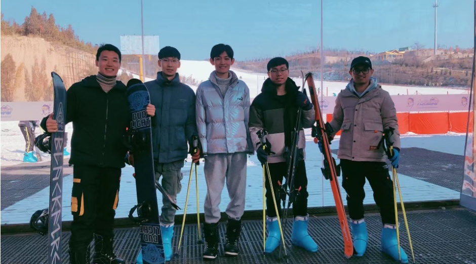 从农村少年到SCI作者，90后无臂博士用脚趾书写逆袭人生！