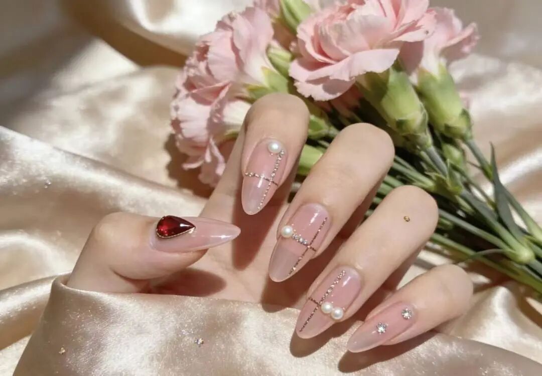 28岁女子心跳骤停送医抢救，没想到医生先叫来了美甲师