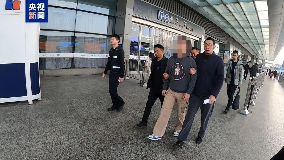 上海警方:汤某已被刑拘 上海警方:汤某已被刑拘