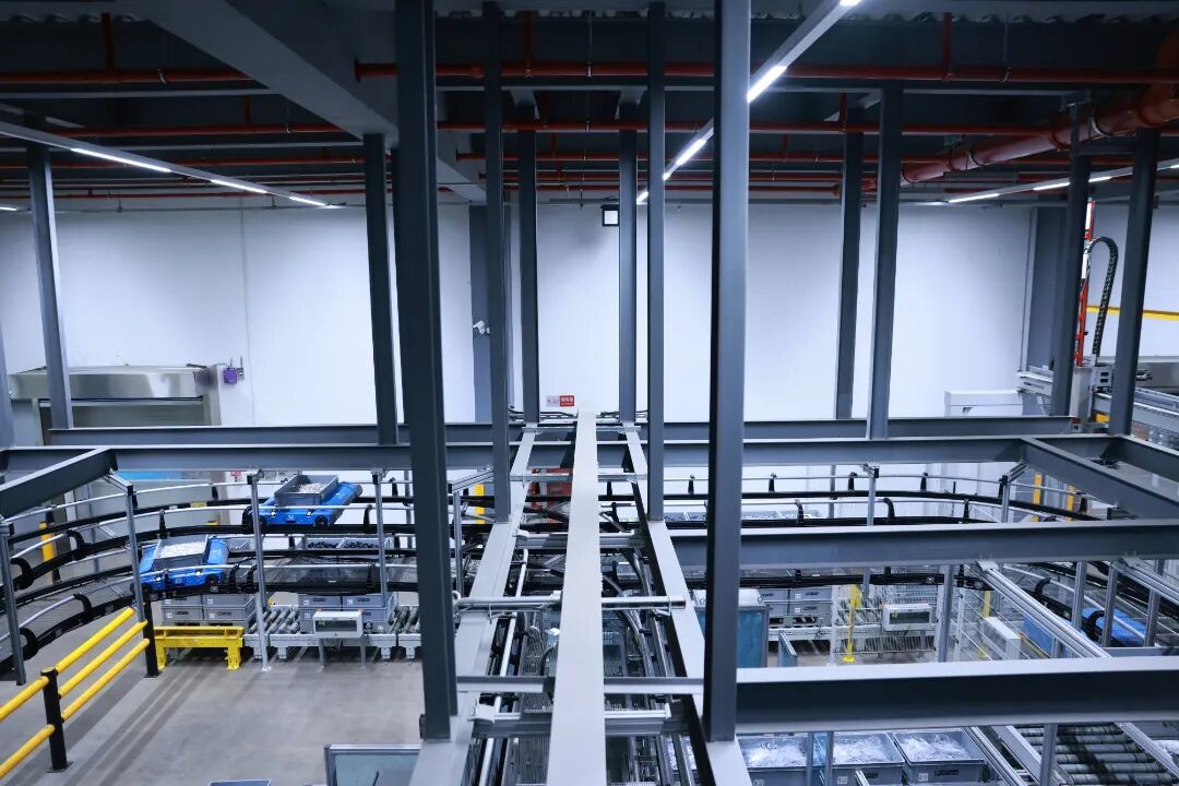 订单爆满！南京这座超级工厂，上百条产线满负荷运转