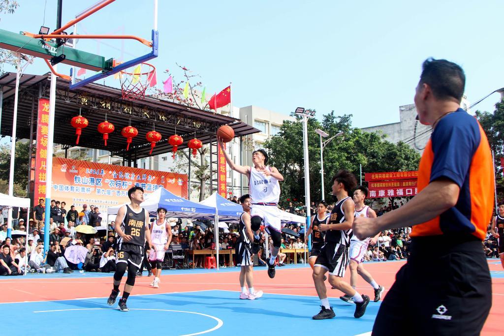 追光丨广西万村篮球赛，一场坚持20年的家门口体育盛宴
