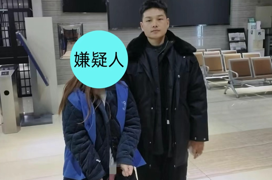 女子网上学“薅羊毛”技巧，连续13次网购后AI修图索赔